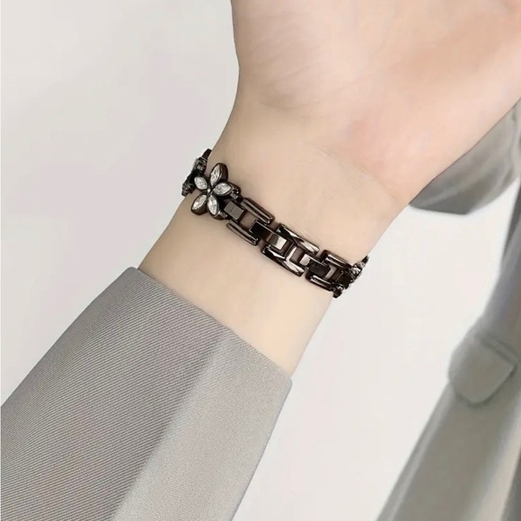 Stainless Steel Flower Bracelet Watch Band - Picture 3 of 4